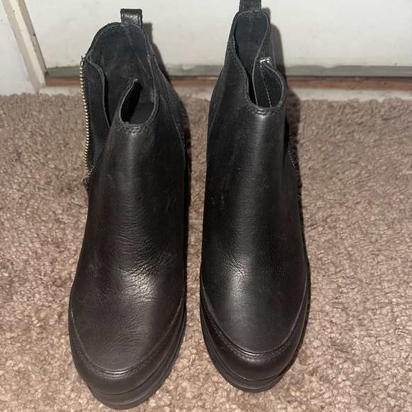 Sorel Block Heel Platform Ankle Booties. Black.Size 8.5 New w/o Box. Retail $190 - Picture 3 of 6